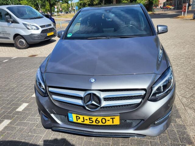 Mercedes-Benz B-KLASSE 180 Activity Edition