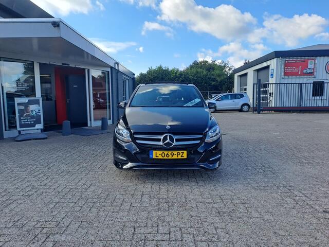 Mercedes-Benz B-KLASSE 180 Business