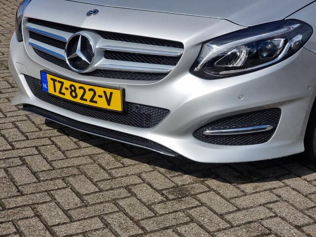 Mercedes-Benz B-KLASSE 180 Ambition Style | Automaat | Navigatie | Cruise control | Led |
