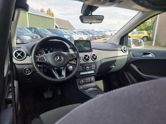 Mercedes-Benz B-KLASSE 180 Ambition Style | Automaat | Navigatie | Cruise control | Led |