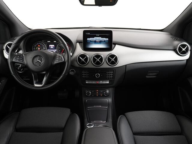 Mercedes-Benz B-KLASSE 180 Ambition Facelift Urban Navigatie Camera Trekhaak Automaat