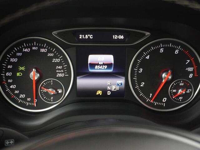 Mercedes-Benz B-KLASSE 180 Ambition Facelift Urban Navigatie Camera Trekhaak Automaat