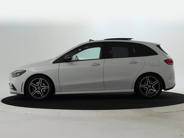 Mercedes-Benz B-KLASSE 200 Business Solution AMG AMG Line | Night Pakket | Panorama Schuif-Kanteldak | Memory voorstoelen | Sfeerverlichting. Inclusief 24 maanden MB Certified garantie voor Europa.