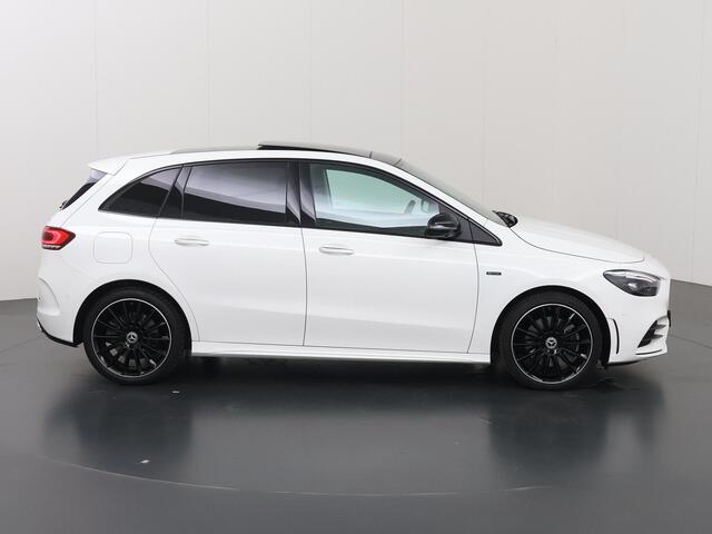 Mercedes-Benz B-KLASSE 250 e Business Solution AMG Limited Night | Panoramadak | Memory | Multibeam | 360 graden camera | Keyless | Stoelverwarming |