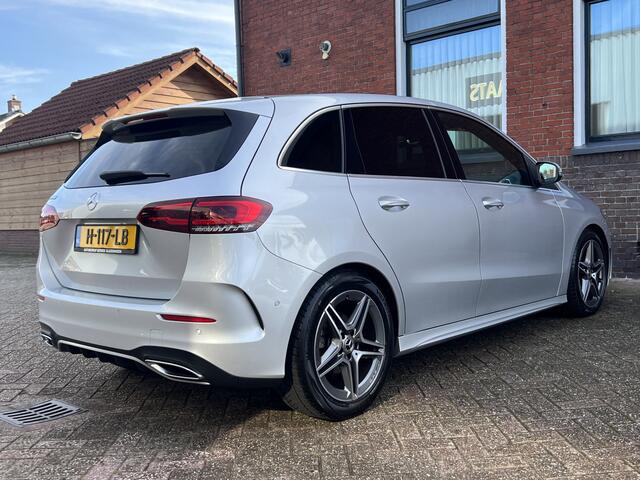 Mercedes-Benz B-KLASSE 180 Business Solution AMG | NW STAAT | FULL LED | CAMERA | ELEKT KOFFER |
