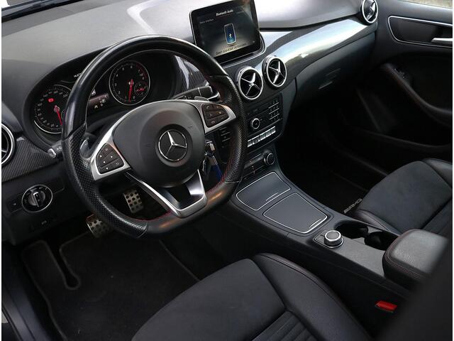 Mercedes-Benz B-KLASSE 180 AMG Line | Panoramadak | Night edition
