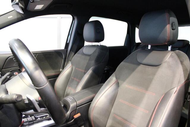 Mercedes-Benz B-KLASSE 180 Business Solution AMG Or. NL auto | Dealer onderhouden