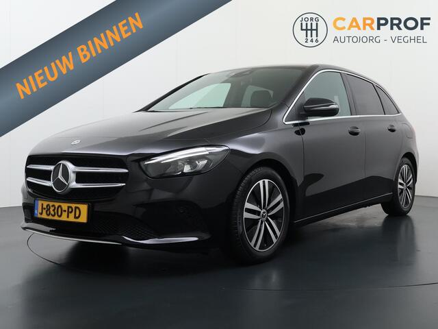 Mercedes-Benz B-KLASSE 200 Business Solution Luxury Trekhaak | Camera | Navigatie | Automaat |