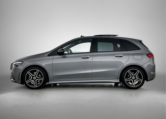 Mercedes-Benz B-KLASSE 180 Business Solution AMG | Nightpakket | Smartphone integratie | Panoramaschuifdak | Stoelverwarming voor | EASY PACK achterklep | Keyless-Go comfortpakket | MULTIBEAM LED |