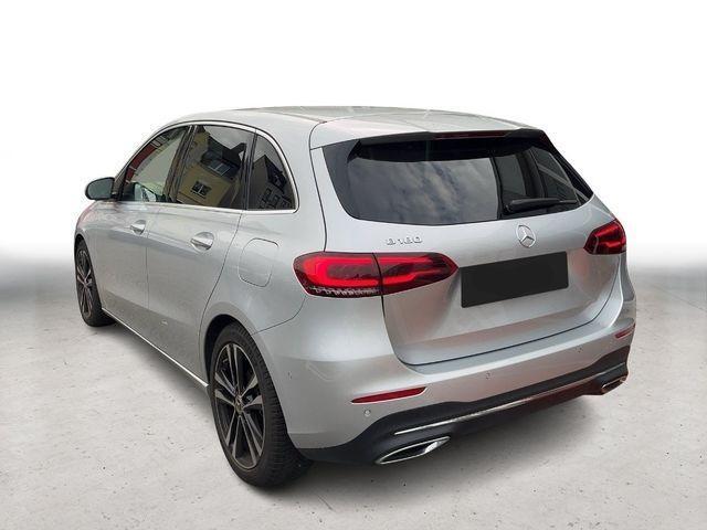 Mercedes-Benz B-KLASSE 180 ADVANTAGE / LED/ NAVI / FULL / RIJKLAAR