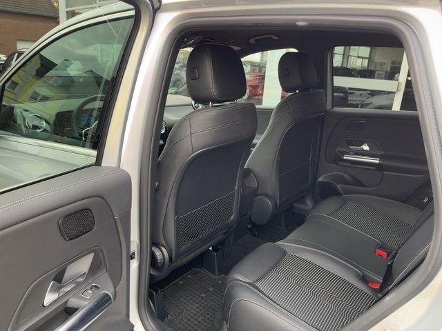 Mercedes-Benz B-KLASSE 180 ADVANTAGE / LED/ NAVI / FULL / RIJKLAAR