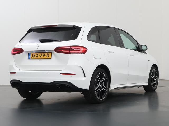 Mercedes-Benz B-KLASSE 250 e AMG Line | Night pakket | |Sfeerverlichting | Stoelverwarming |