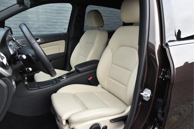 Mercedes-Benz B-KLASSE 180 Activity Edition Automaat