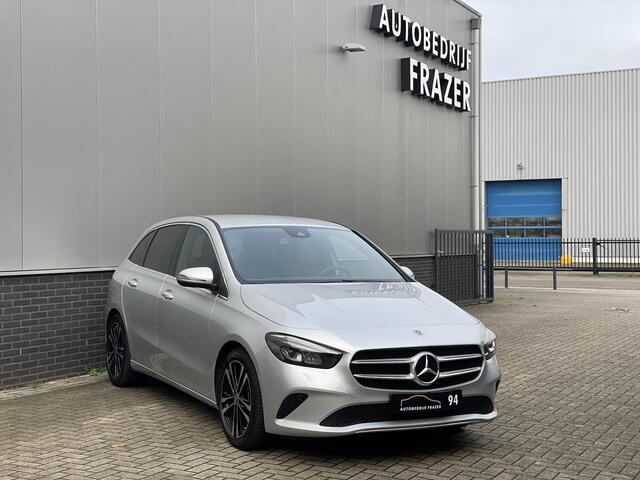 Mercedes-Benz B-KLASSE 180 ADVANTAGE / LED/ NAVI / FULL