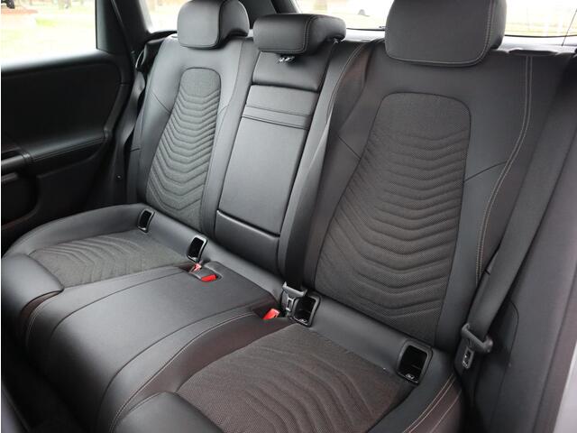 Mercedes-Benz B-KLASSE 160 Advantage | Navigatie | Camera | LED