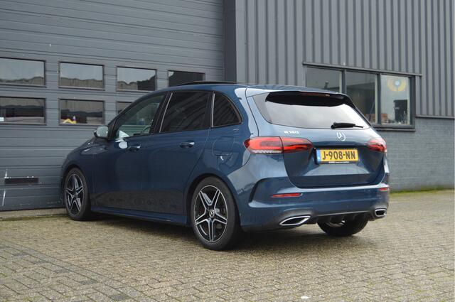 Mercedes-Benz B-KLASSE 180 Business Solution AMG | PANO | CAMERA |