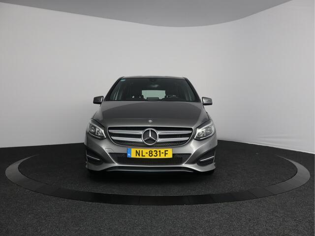 Mercedes-Benz B-KLASSE 180 Ambition | Navigatie | LED-koplampen | Trekhaak