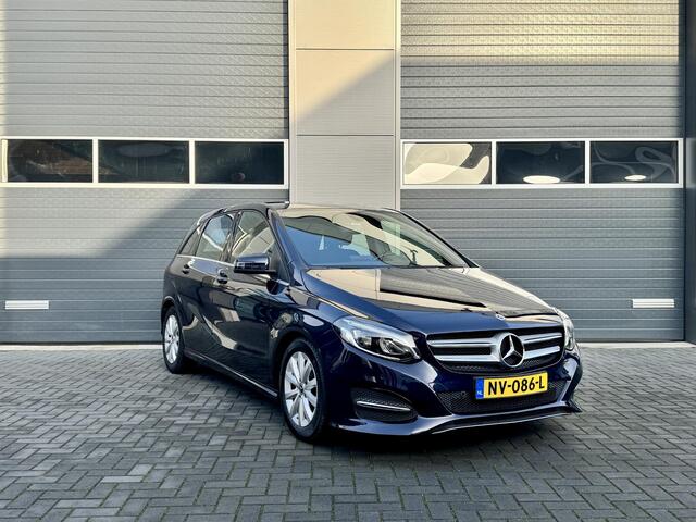 Mercedes-Benz B-KLASSE 180 Business Solution AUT/ 2e eigenaar/ Camera/ PDC V+A/ LED/ NAP