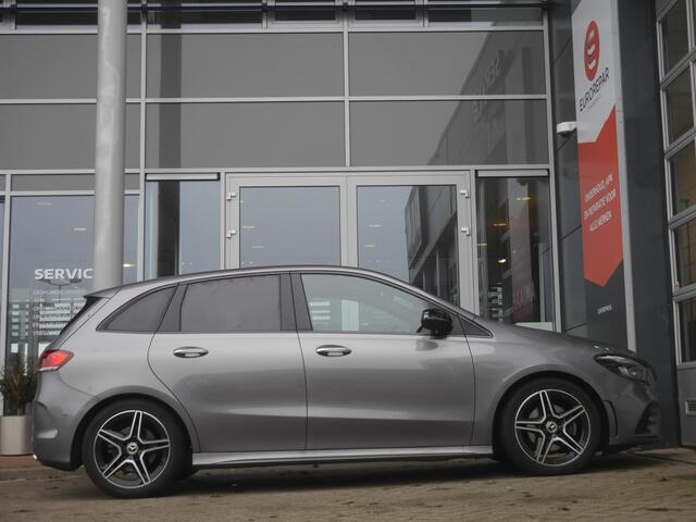 Mercedes-Benz B-KLASSE 200 Business Solution AMG | Automaat | Panorama dak | Achteruitrijcamera | Keyless entry en start | Sfeerverlichting | Led verlichting | AMG styling | 160PK | Stoelverwarming