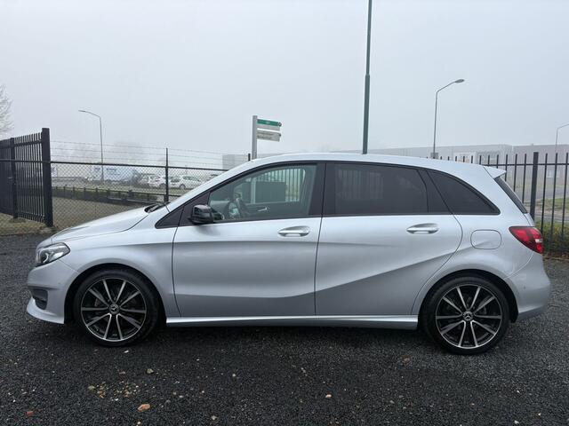 Mercedes-Benz B-KLASSE 180 | Automaat | Urban & Night pakket | Afn. Trekhaak |