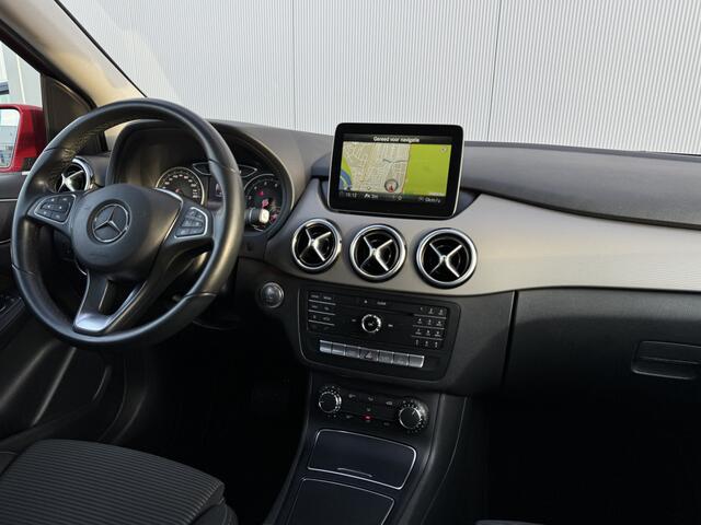 Mercedes-Benz B-KLASSE 180 Ambition Automaat Navigatie/Trekhaak.