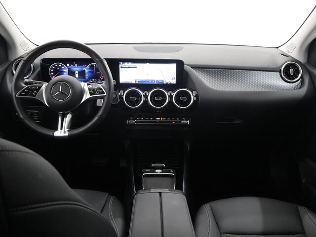 Mercedes-Benz B-KLASSE 250 e Business Line | Stoelverwarming | Verwarmd stuur | Burmester | Trekhaak | Getint glas |