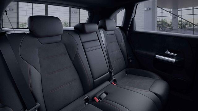 Mercedes-Benz B-KLASSE 180d Business Solution AMG | Night | Stoelverwarming | Widescreen | Achteruitrijcamera |