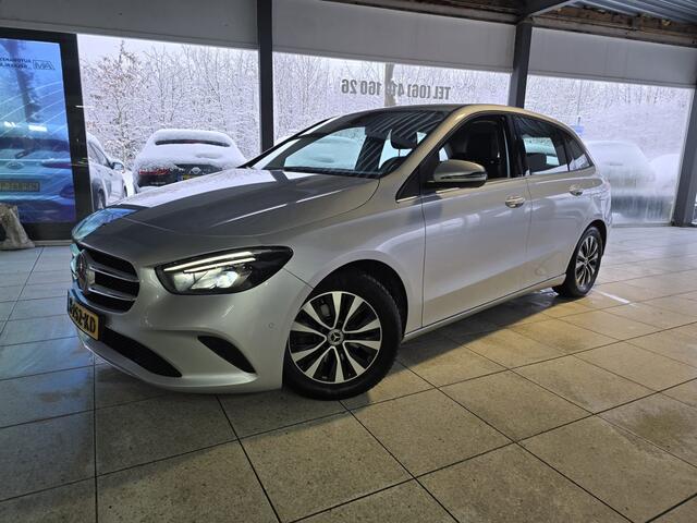 Mercedes-Benz B-KLASSE 180 Advantage | 12MND GARANTIE | LED | CARPLAY | NAVI | CRUISE | LMV | TREKHAAK |