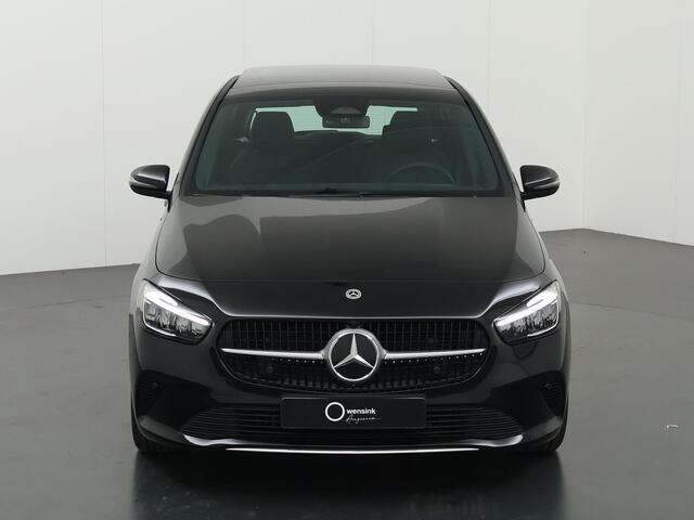 Mercedes-Benz B-KLASSE 180 Business Line | Panoramadak | Stoelverwarming | Hoge Zit | Voorbereiding Adaptieve Cruise | Zwart Leder look |