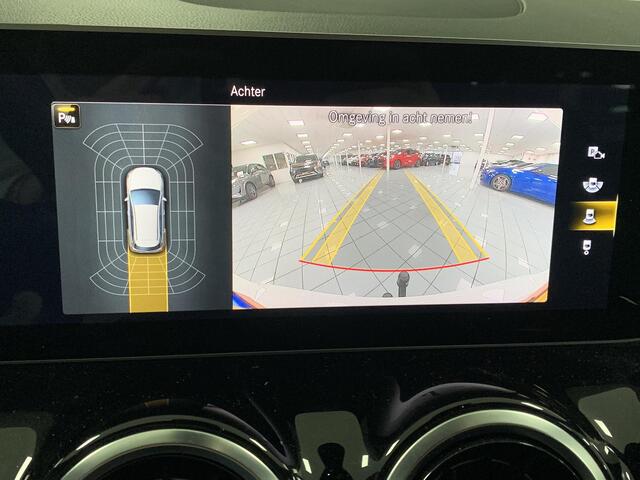 Mercedes-Benz B-KLASSE 180 Premium TREKHAAK | ACHTERUITRIJCAMERA | PARKEERSENSOREN VOOR-EN ACHTER | 18" LICHTMETALEN VELGEN