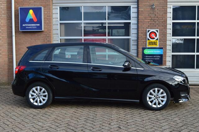 Mercedes-Benz B-KLASSE 180 Prestige, Lederen bekleding, Glazen schuifdak, Camera