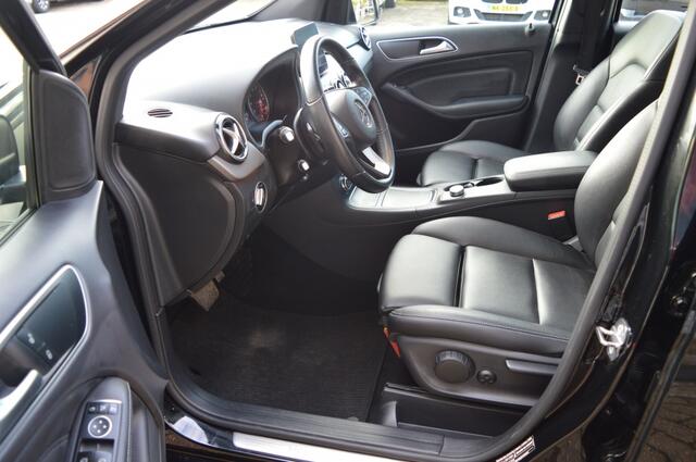 Mercedes-Benz B-KLASSE 180 Prestige, Lederen bekleding, Glazen schuifdak, Camera