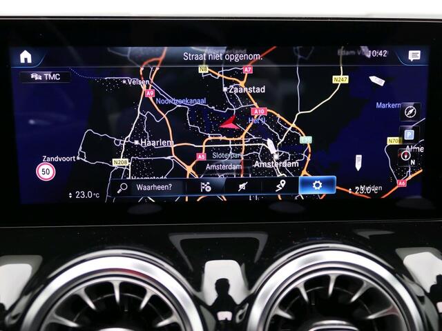 Mercedes-Benz B-KLASSE 250 e Business Solution AMG Limited Trekhaak | AMG Line | Night Pakket | Panorama Schuif-Kanteldak | Memory voorstoelen | Distronic. Inclusief 24 maanden MB Certified garantie voor Europa.