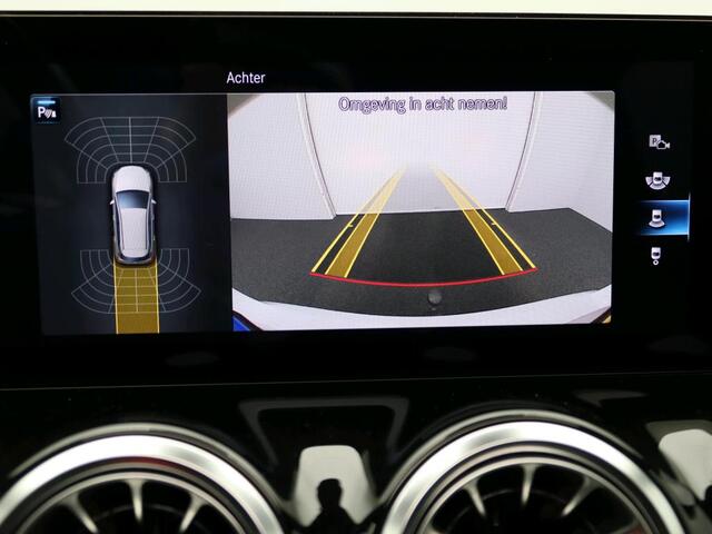 Mercedes-Benz B-KLASSE 250 e Business Solution AMG Limited Trekhaak | AMG Line | Night Pakket | Panorama Schuif-Kanteldak | Memory voorstoelen | Distronic. Inclusief 24 maanden MB Certified garantie voor Europa.