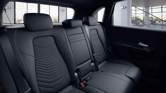 Mercedes-Benz B-KLASSE 180 Business Line | Widescreen | Stoelverwarming | Achteruitrijcamera |