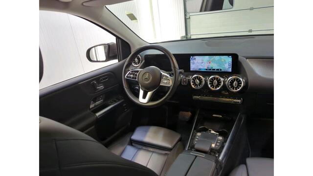 Mercedes-Benz B-KLASSE 200 Business Solution Luxury NL AUTO | WIDESCREEN | PANO | CAMERA | TREKHAAK