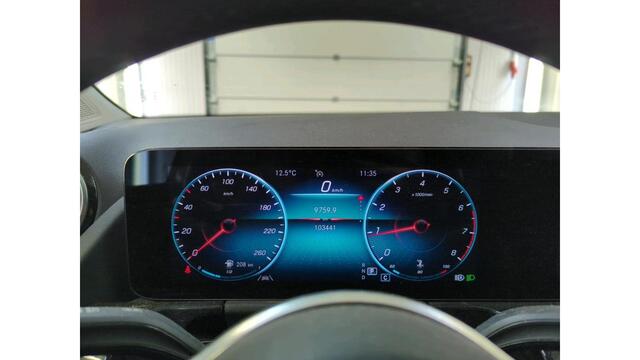 Mercedes-Benz B-KLASSE 200 Business Solution Luxury NL AUTO | WIDESCREEN | PANO | CAMERA | TREKHAAK