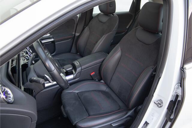 Mercedes-Benz B-KLASSE 250 e AMG Premium, Pano, Distronic, Trekhaak, Widescreen, Sfeerverlichting