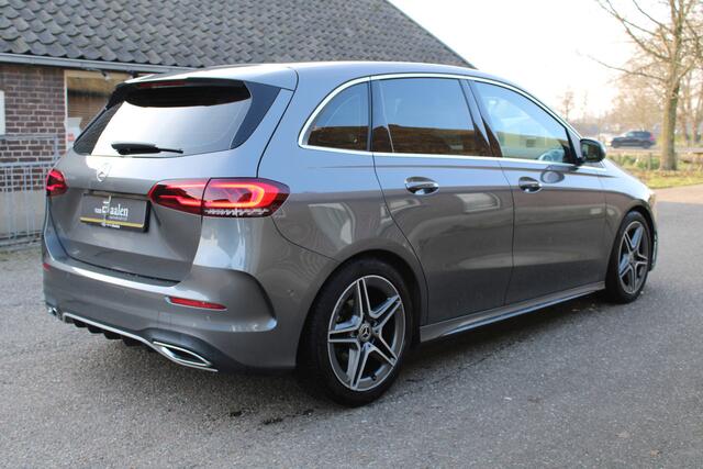 Mercedes-Benz B-KLASSE 180 Business Solution AMG SPORT NAVI LED ECC ORG NL 128000KM!!!