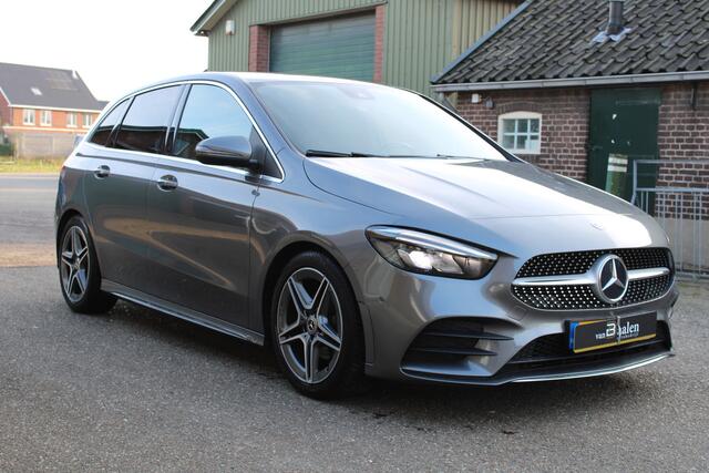 Mercedes-Benz B-KLASSE 180 Business Solution AMG SPORT NAVI LED ECC ORG NL 128000KM!!!