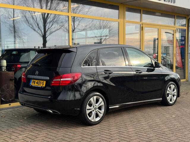 Mercedes-Benz B-KLASSE 180 Activity Edition | LEER | AUTOMAAT |
