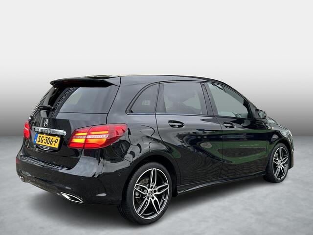 Mercedes-Benz B-KLASSE 180 Ambition AMG Styling | Stoelverwarming | Achteruitrijcamera