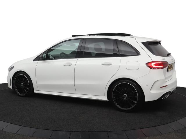 Mercedes-Benz B-KLASSE 220 Launch Edition Premium Plus Automaat - Elektrische voorstoelen - Panoramadak - Achteruitrijcamera - Navigatie - Sfeer verlichting - Virena Zekerheidspakket t.w.v. ¤895,-