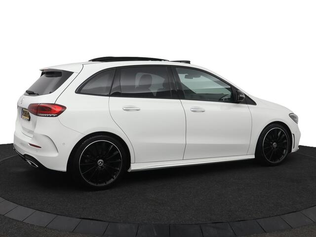 Mercedes-Benz B-KLASSE 220 Launch Edition Premium Plus Automaat - Elektrische voorstoelen - Panoramadak - Achteruitrijcamera - Navigatie - Sfeer verlichting - Virena Zekerheidspakket t.w.v. ¤895,-