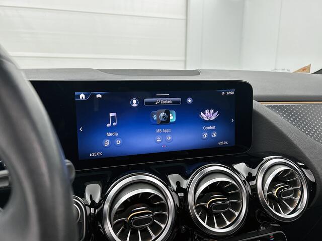 Mercedes-Benz B-KLASSE 180 Luxury Line | Trekhaak | Panoramadak | Achteruitrijcamera | Sfeerverlichting | Inclusief 24 maanden MB Certified garantie voor Europa.