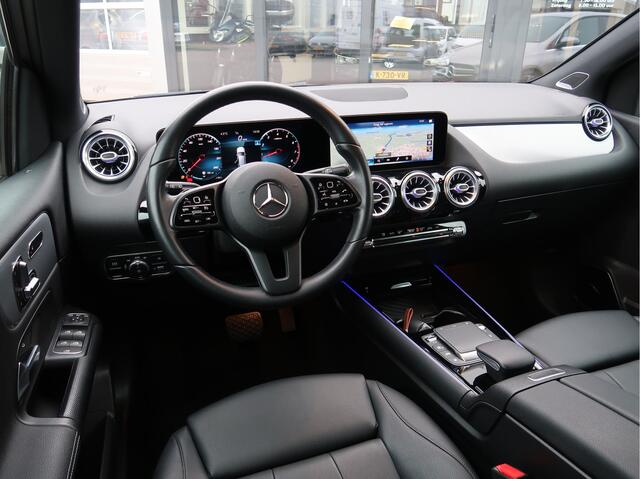 Mercedes-Benz B-KLASSE 220 4MATIC Premium | Burmester | Massage | 360 camera |