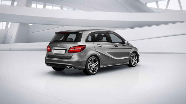 Mercedes-Benz B-KLASSE 180 Business Solution AMG Upgrade Edition | Trekhaak | Achteruitrijcamera | Stoelverwarming |