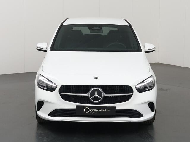 Mercedes-Benz B-KLASSE 250 e Luxury Line | Trekhaak | Getint glas | Verwarmd stuur | Apple carplay |