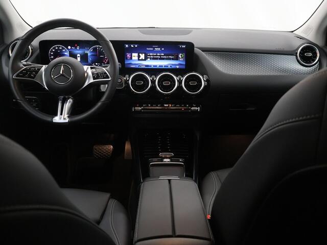 Mercedes-Benz B-KLASSE 250 e Business Solution | Trekhaak | Distronic | Elektrische achterklep | Multibeam |