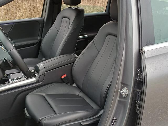 Mercedes-Benz B-KLASSE 180 Edition Premium Plus /Prachtige Auto!/Leer/Camera/Led/